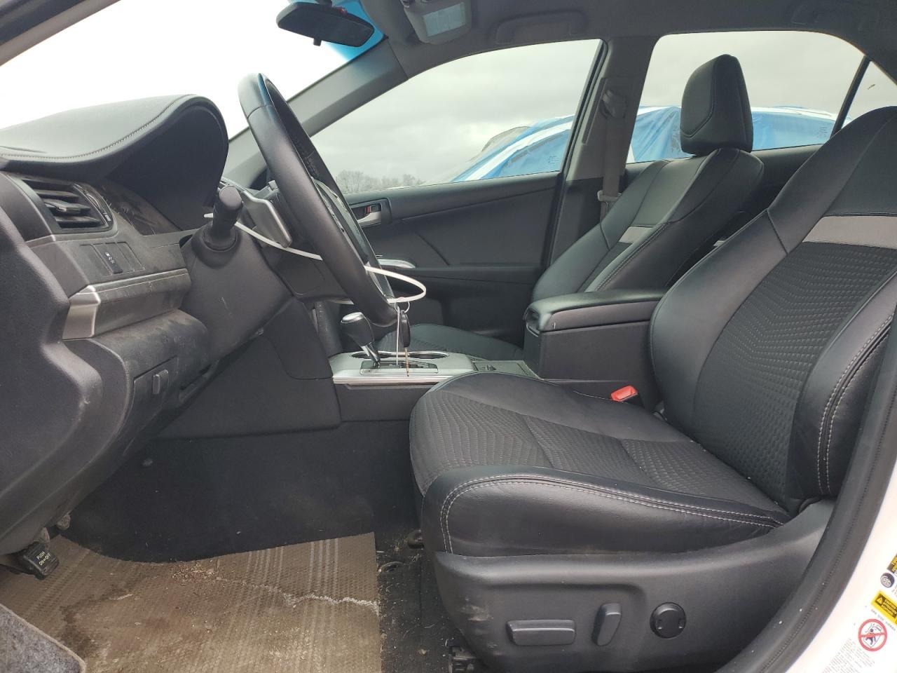 2013 TOYOTA CAMRY L - Фото 7