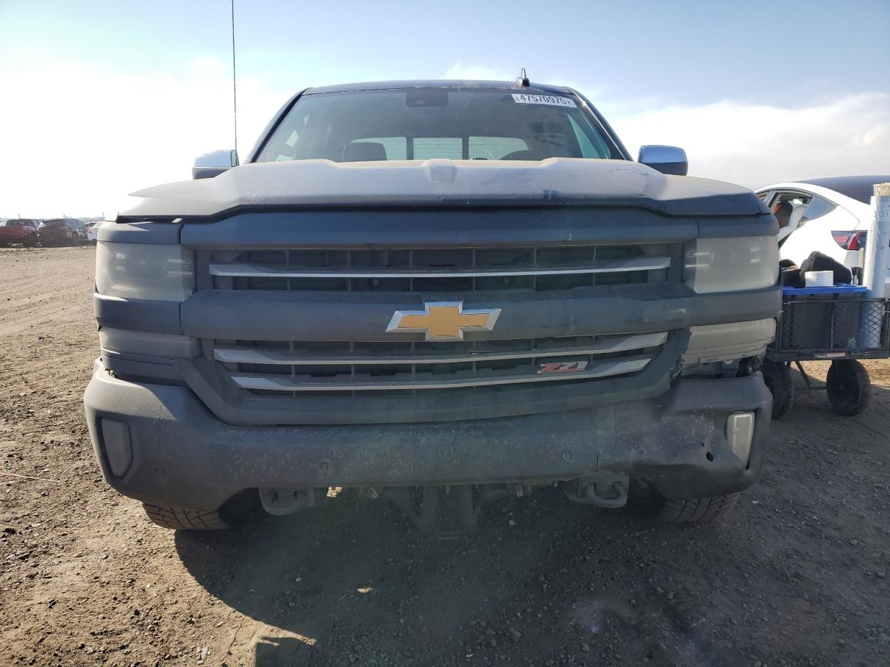 2017 CHEVROLET SILVERADO - Image 5