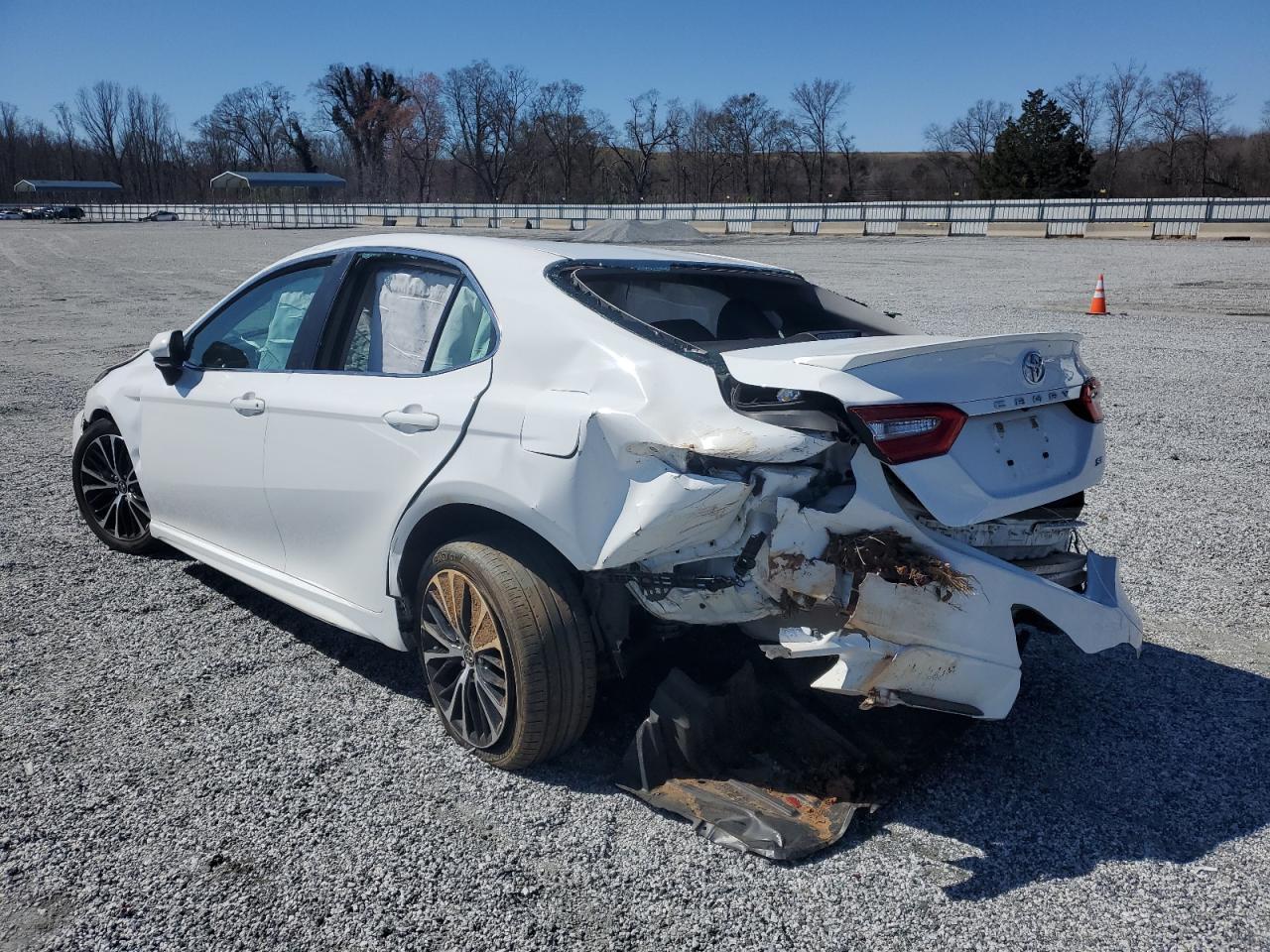 2018 TOYOTA CAMRY L - Image 2
