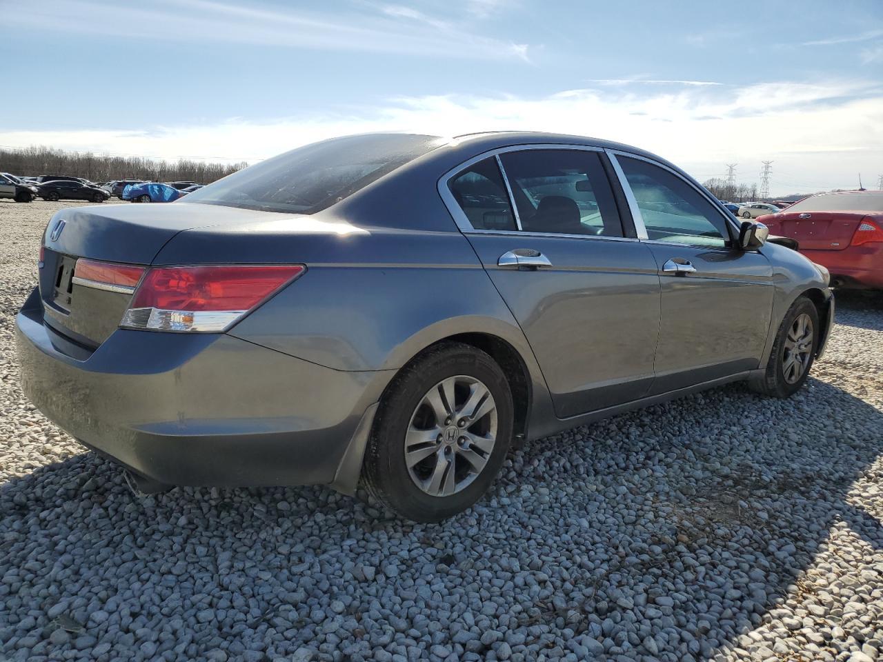 2011 HONDA ACCORD LXP - Image 3