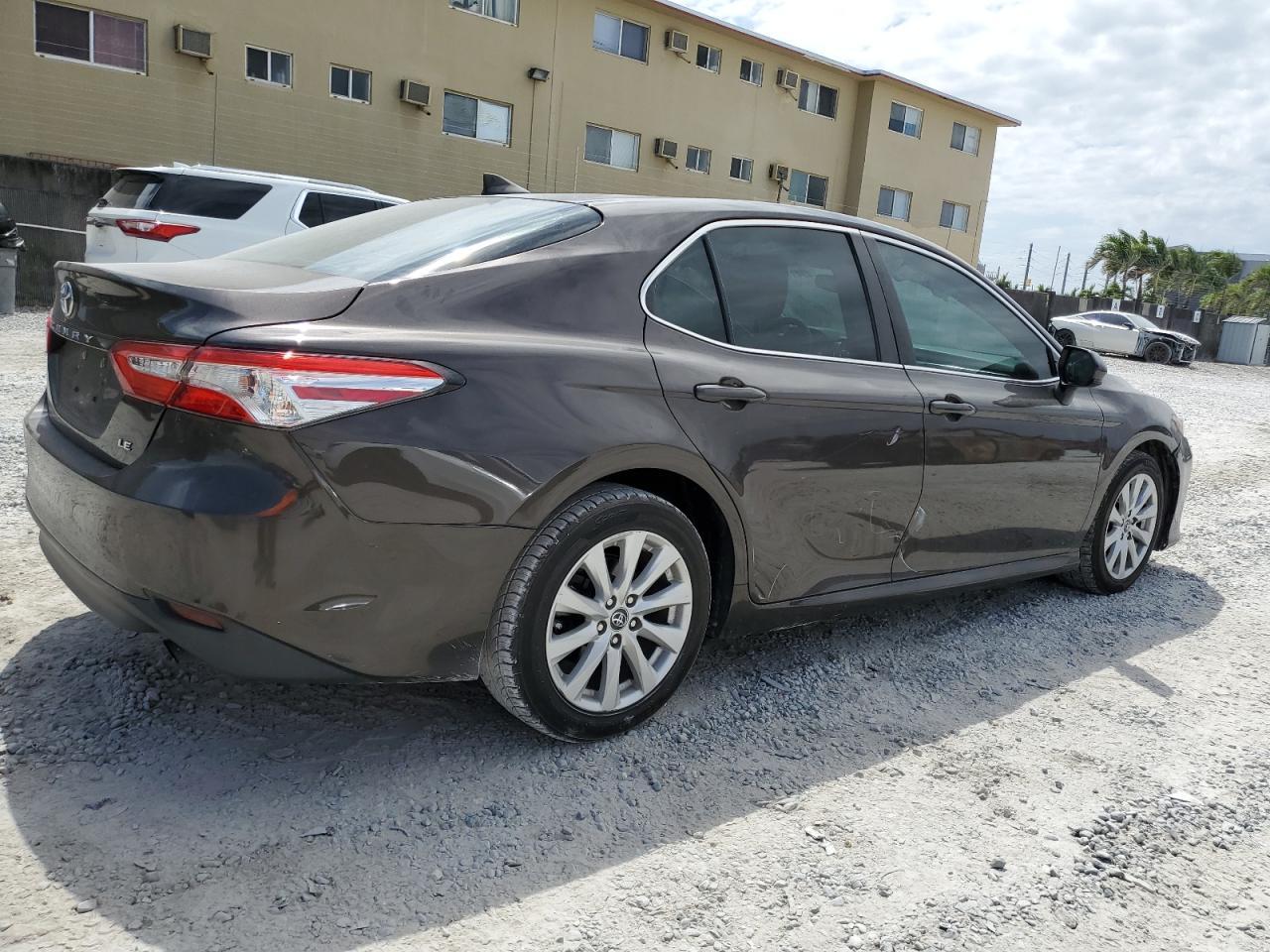 2019 TOYOTA CAMRY L - Image 3