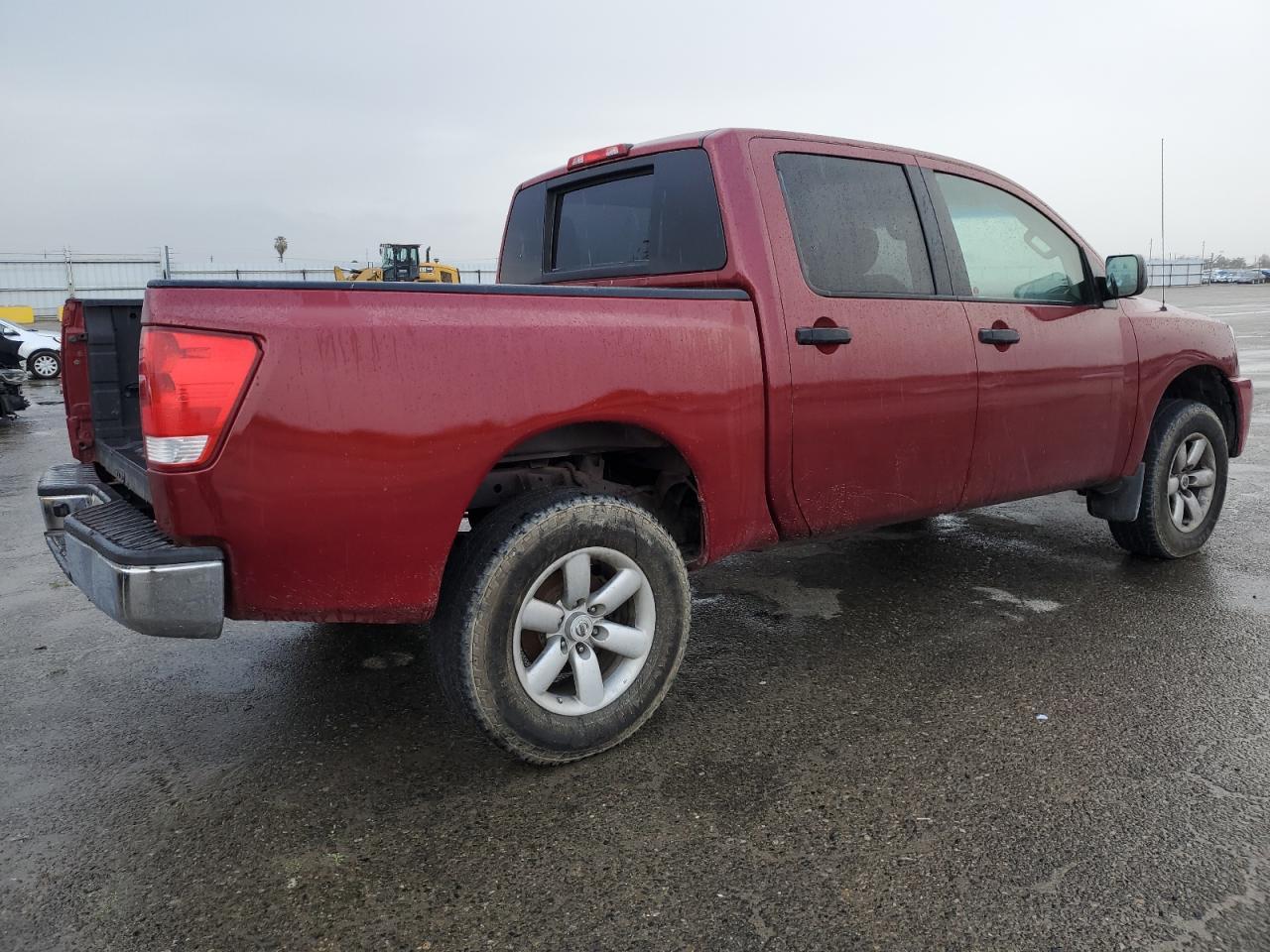 2013 NISSAN TITAN S - Фото 3