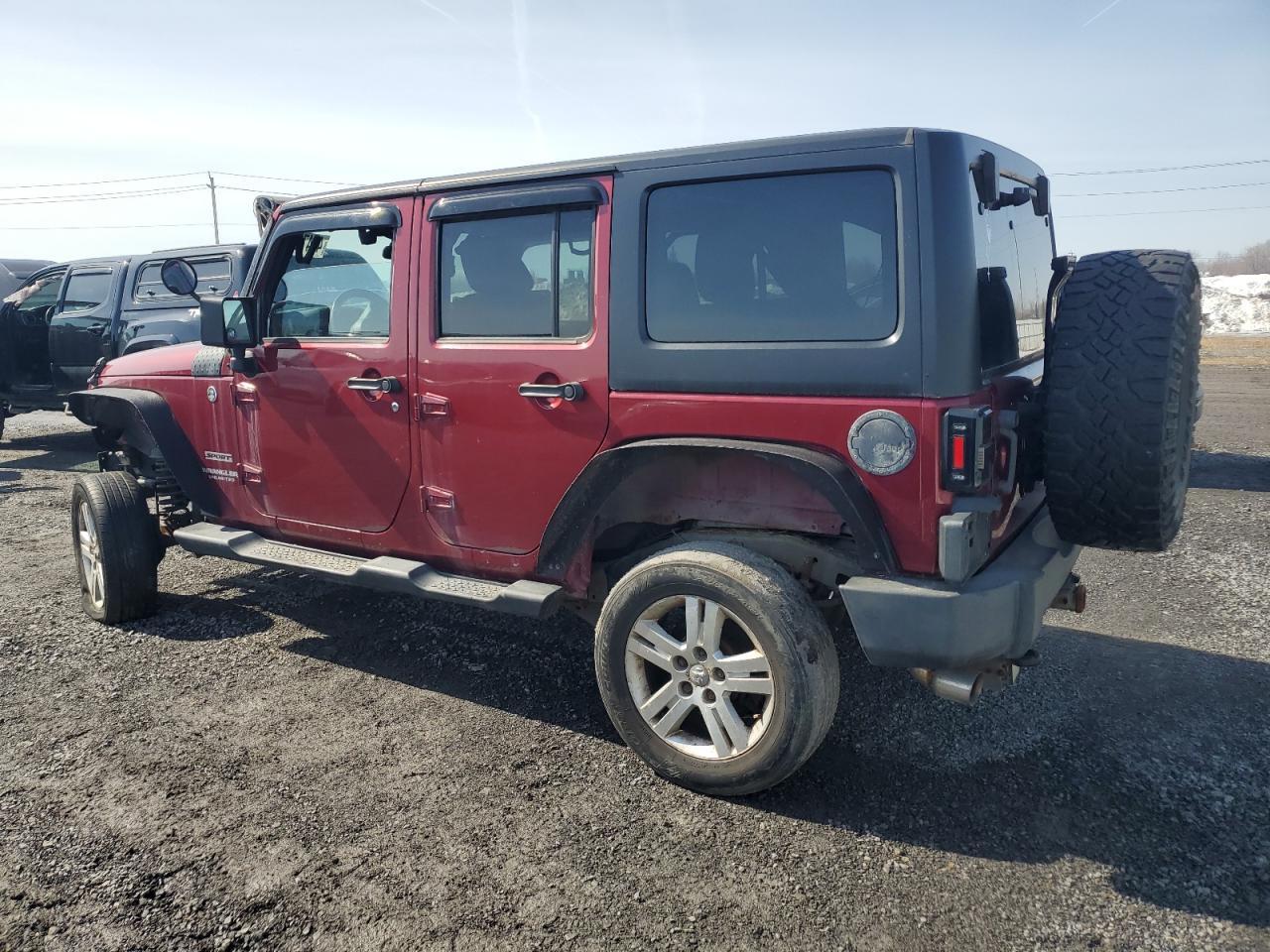 2012 JEEP WRANGLER U - Image 2