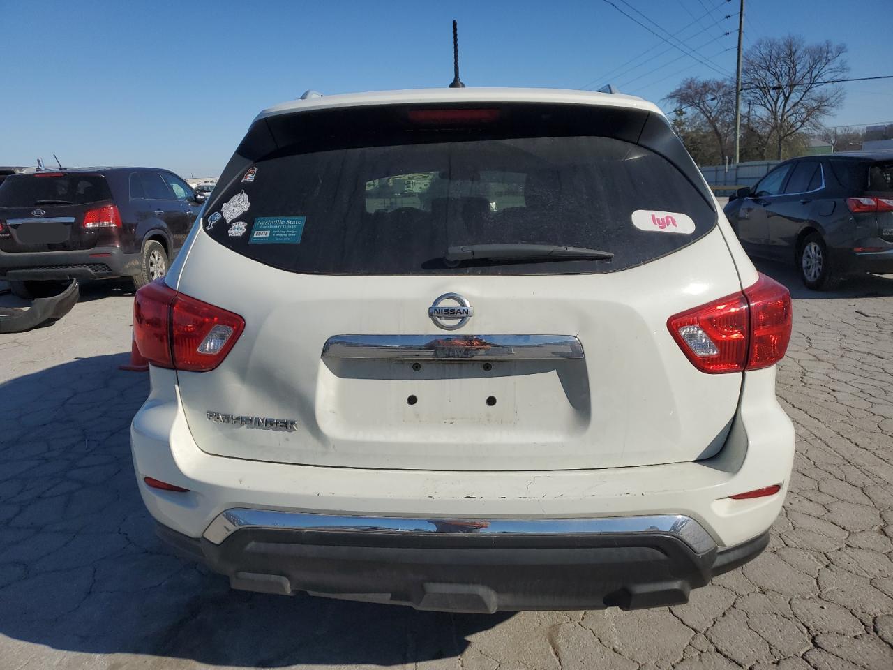 2017 NISSAN PATHFINDER - Image 6