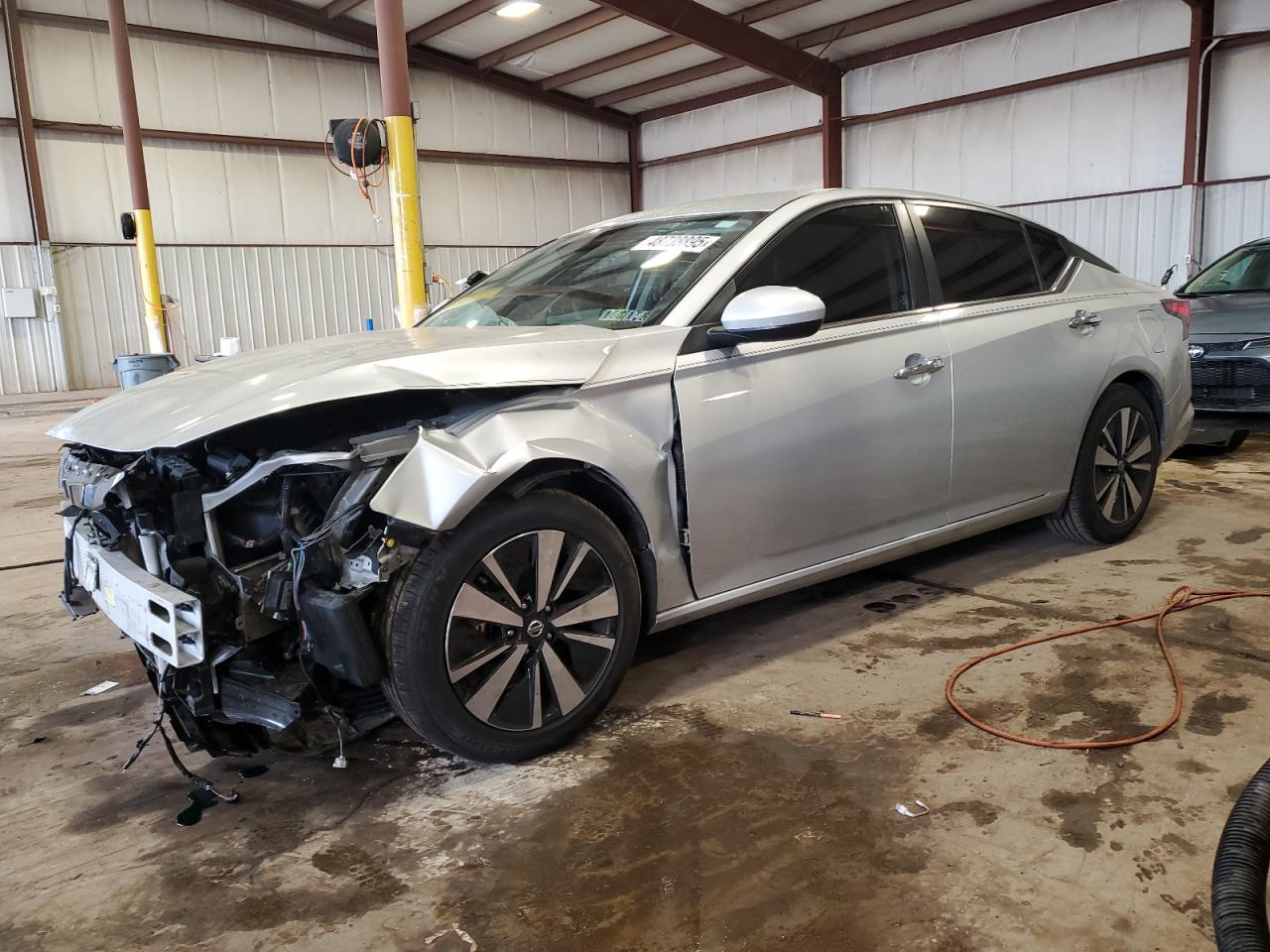 2022 NISSAN ALTIMA SV