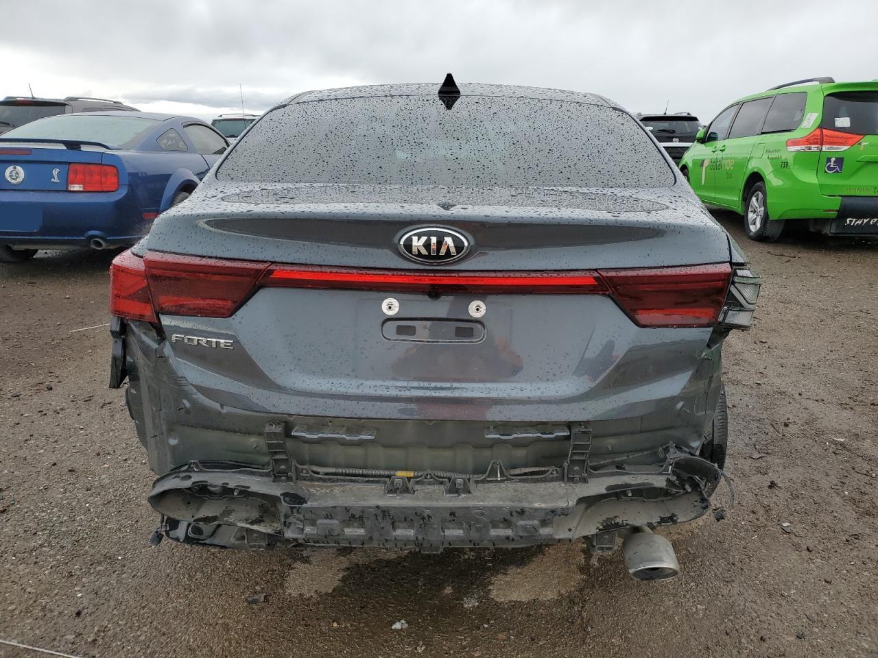 2021 KIA FORTE FE - Image 6