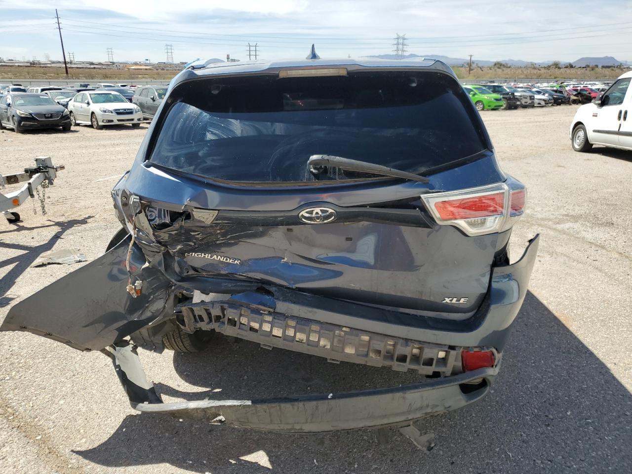 2014 TOYOTA HIGHLANDER - Фото 6