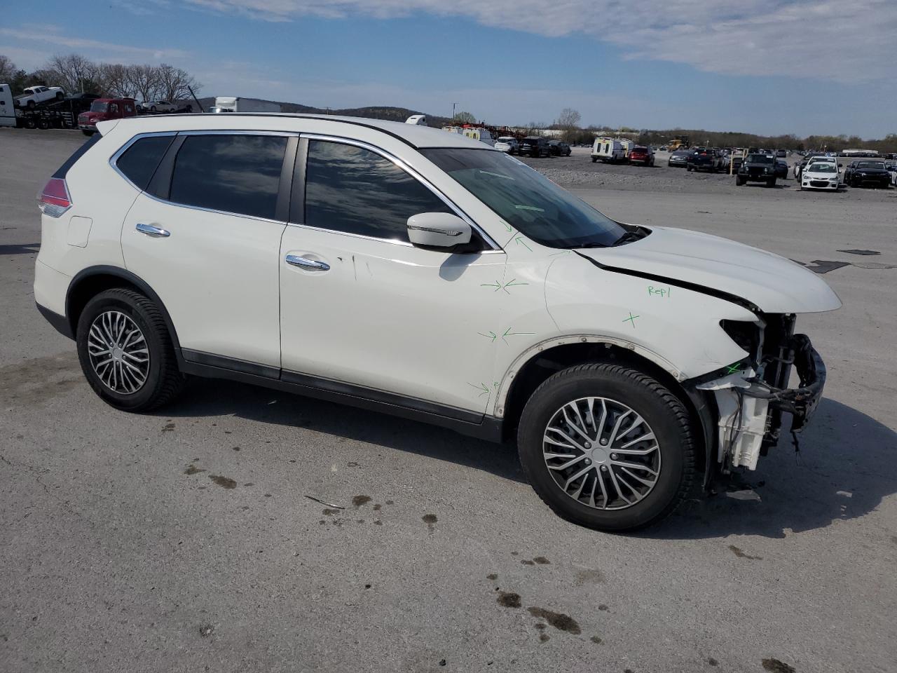 2015 NISSAN ROGUE S - Фото 4