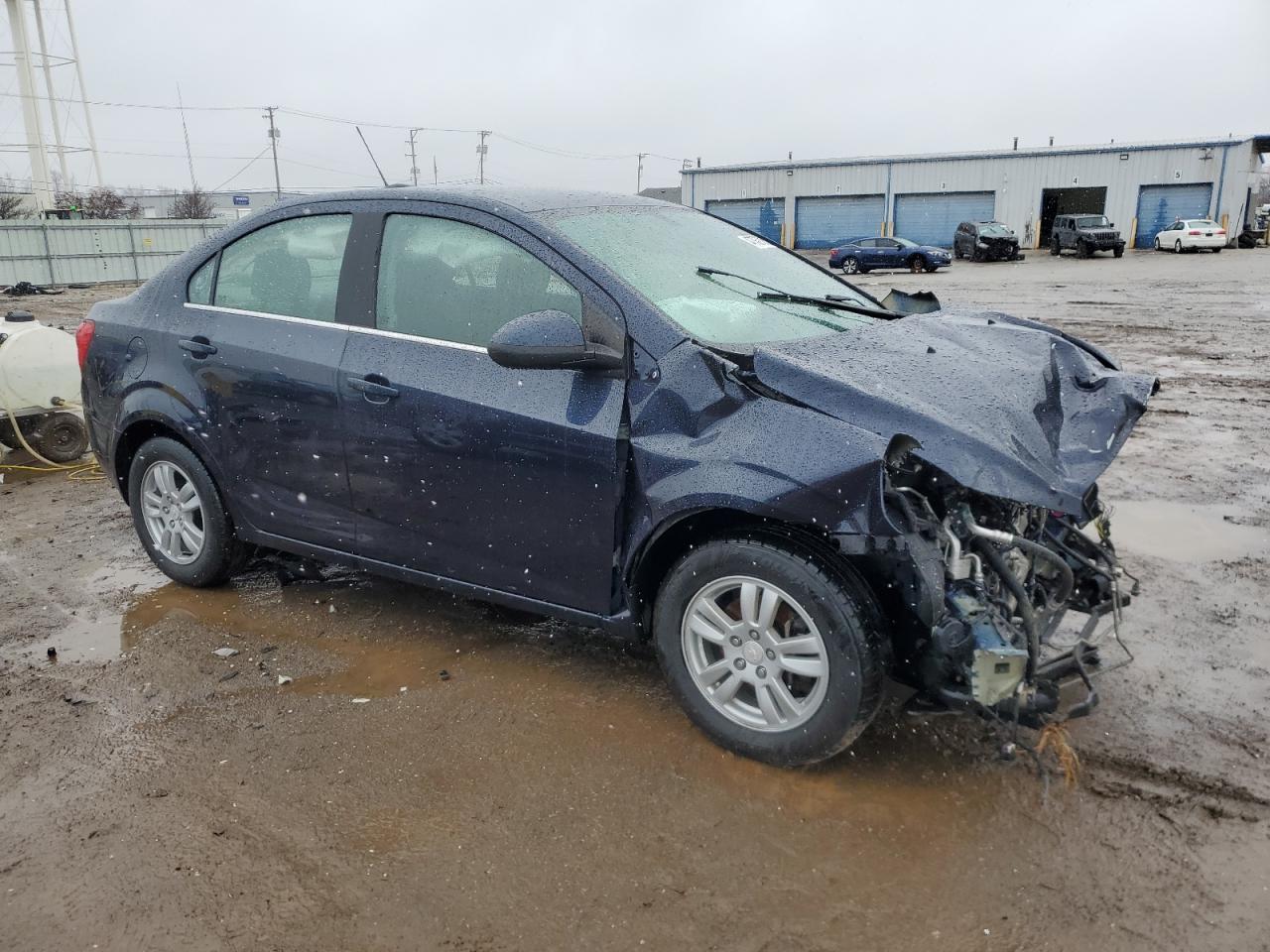 2016 CHEVROLET SONIC LT - Image 4