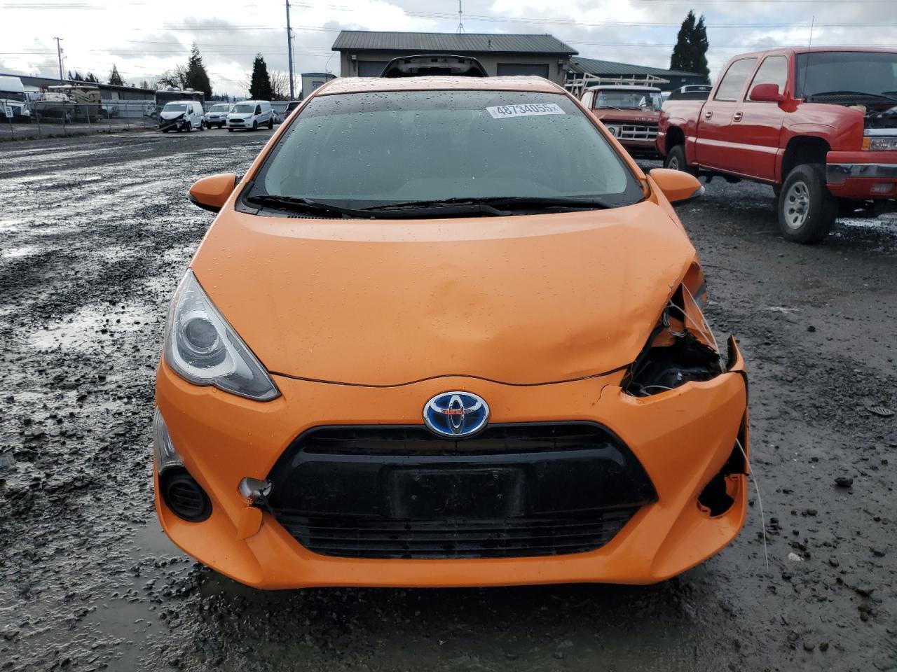 2015 TOYOTA PRIUS C - Image 5