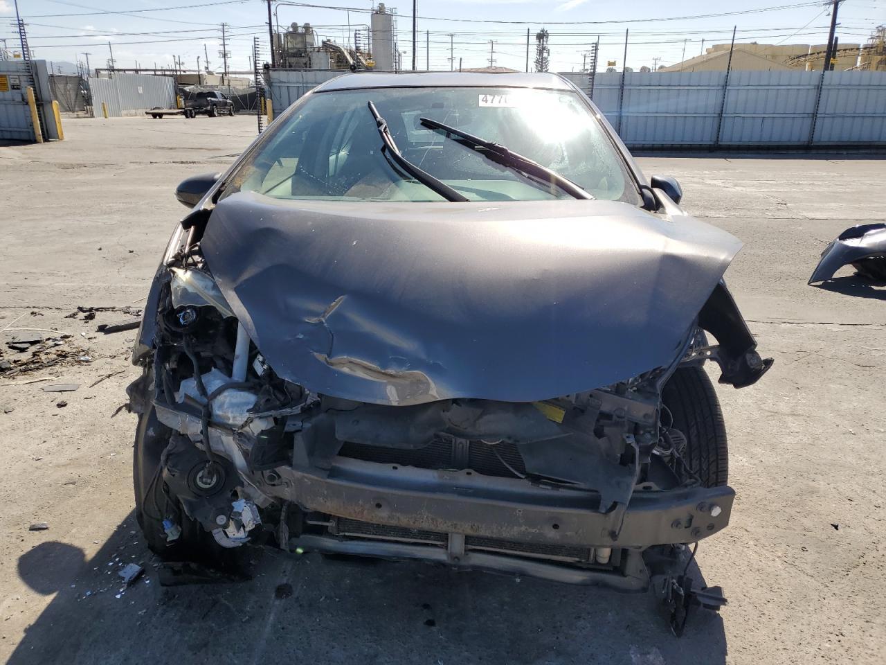 2013 TOYOTA PRIUS C - Фото 5