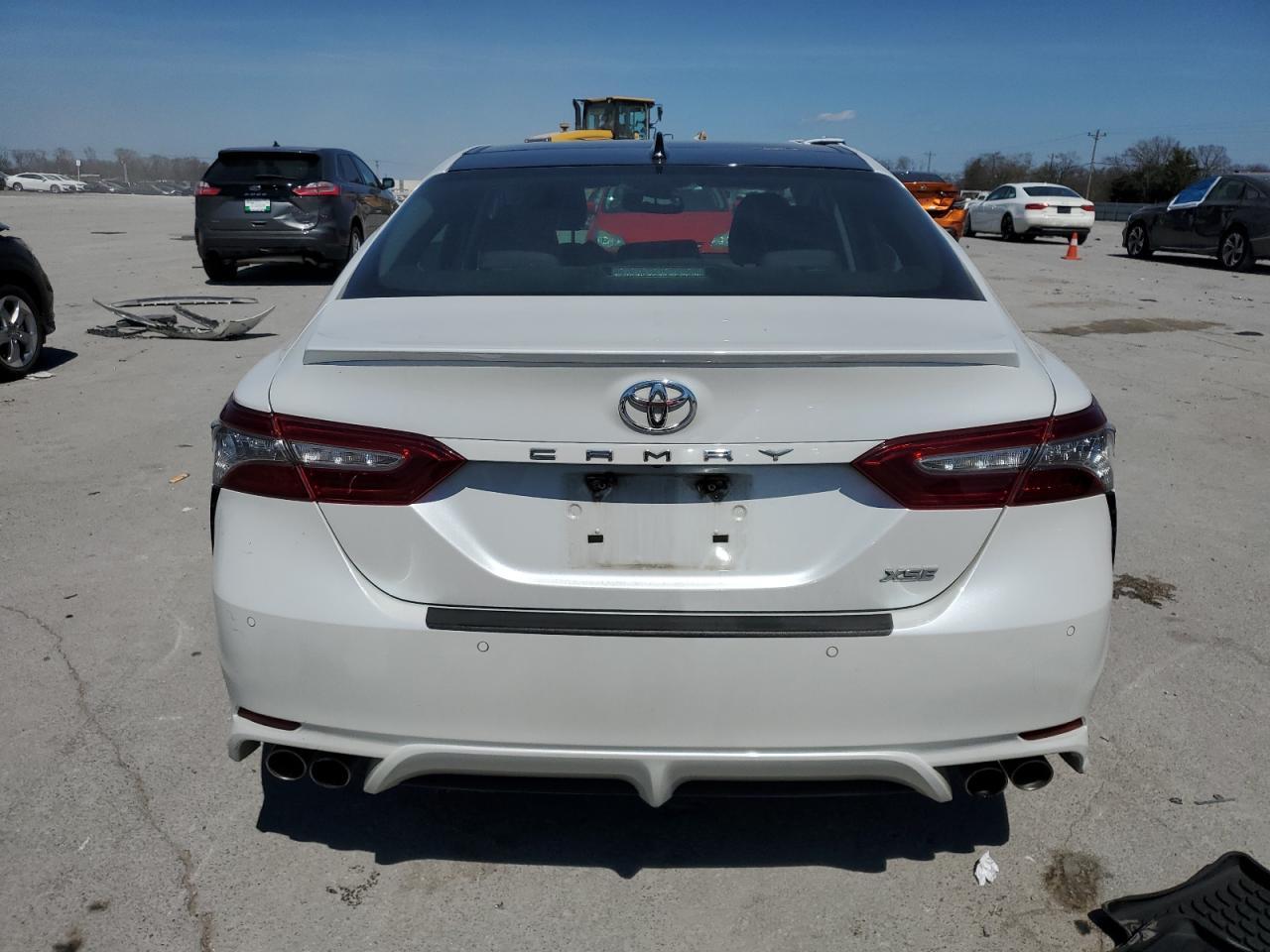 2018 TOYOTA CAMRY XSE - Фото 6