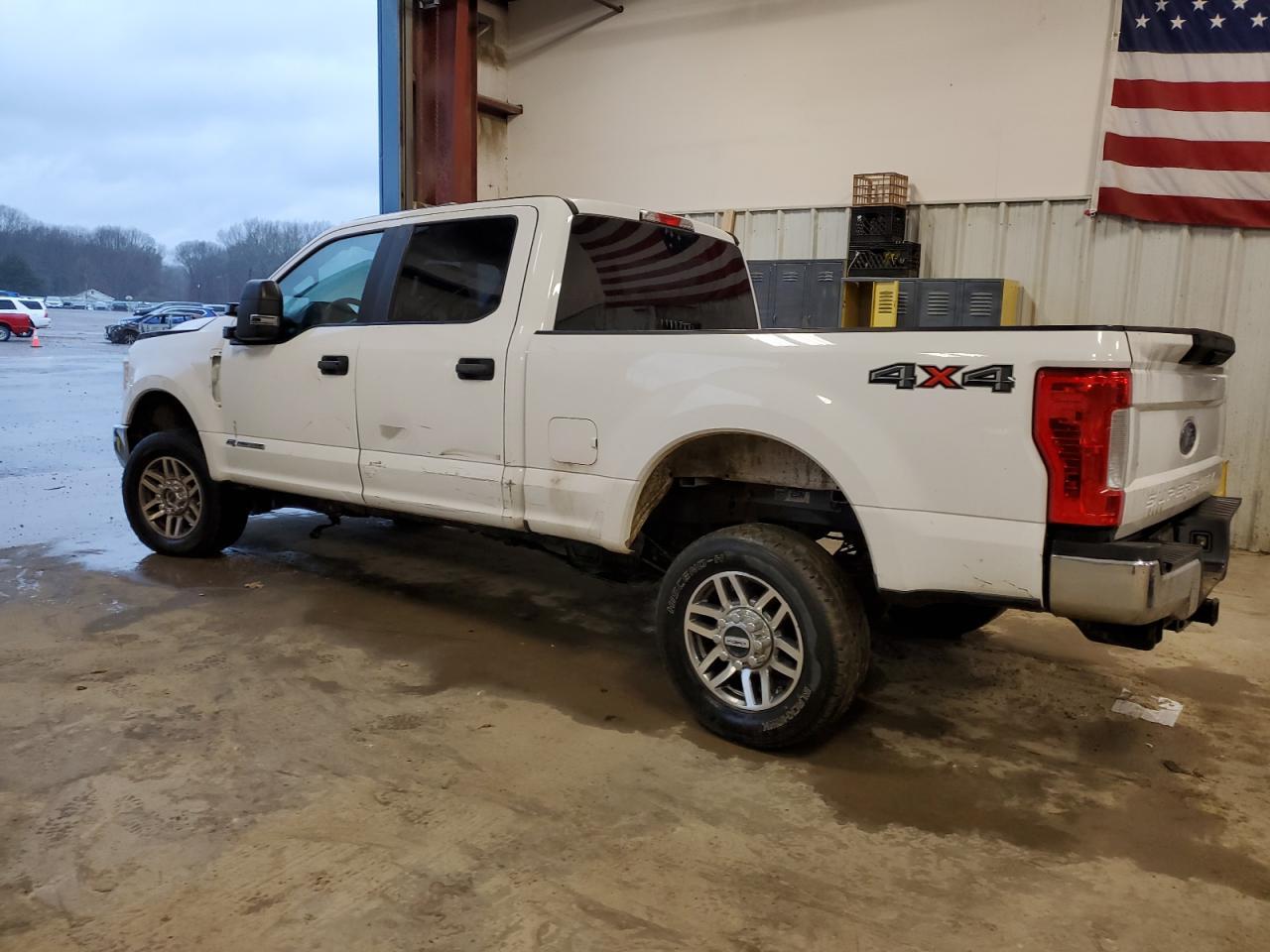 2017 FORD F250 SUPER - Image 2