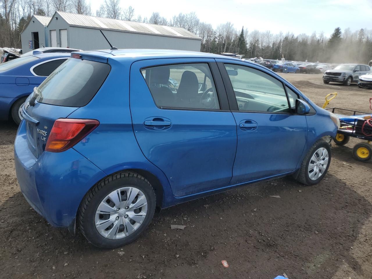 2015 TOYOTA YARIS - Фото 3