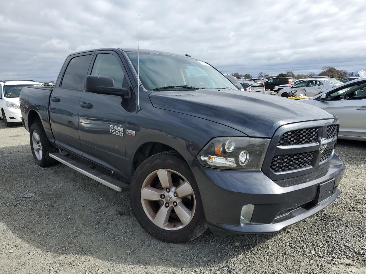 2015 RAM 1500 ST - Image 4