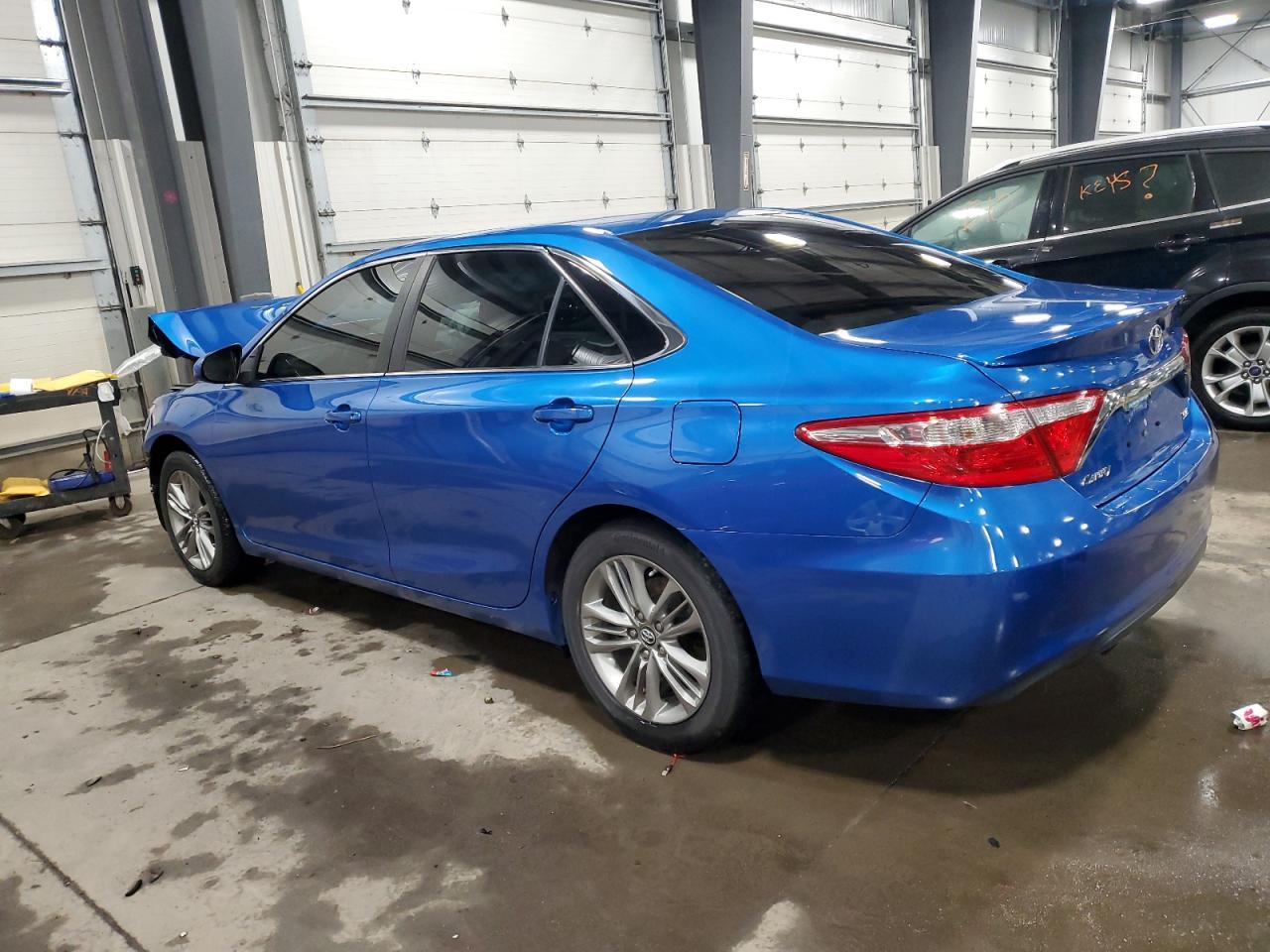 2017 TOYOTA CAMRY LE - Фото 2