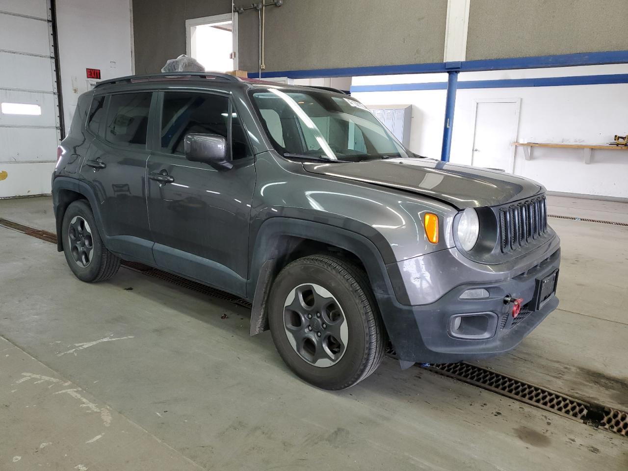 2016 JEEP RENEGADE L - Image 4