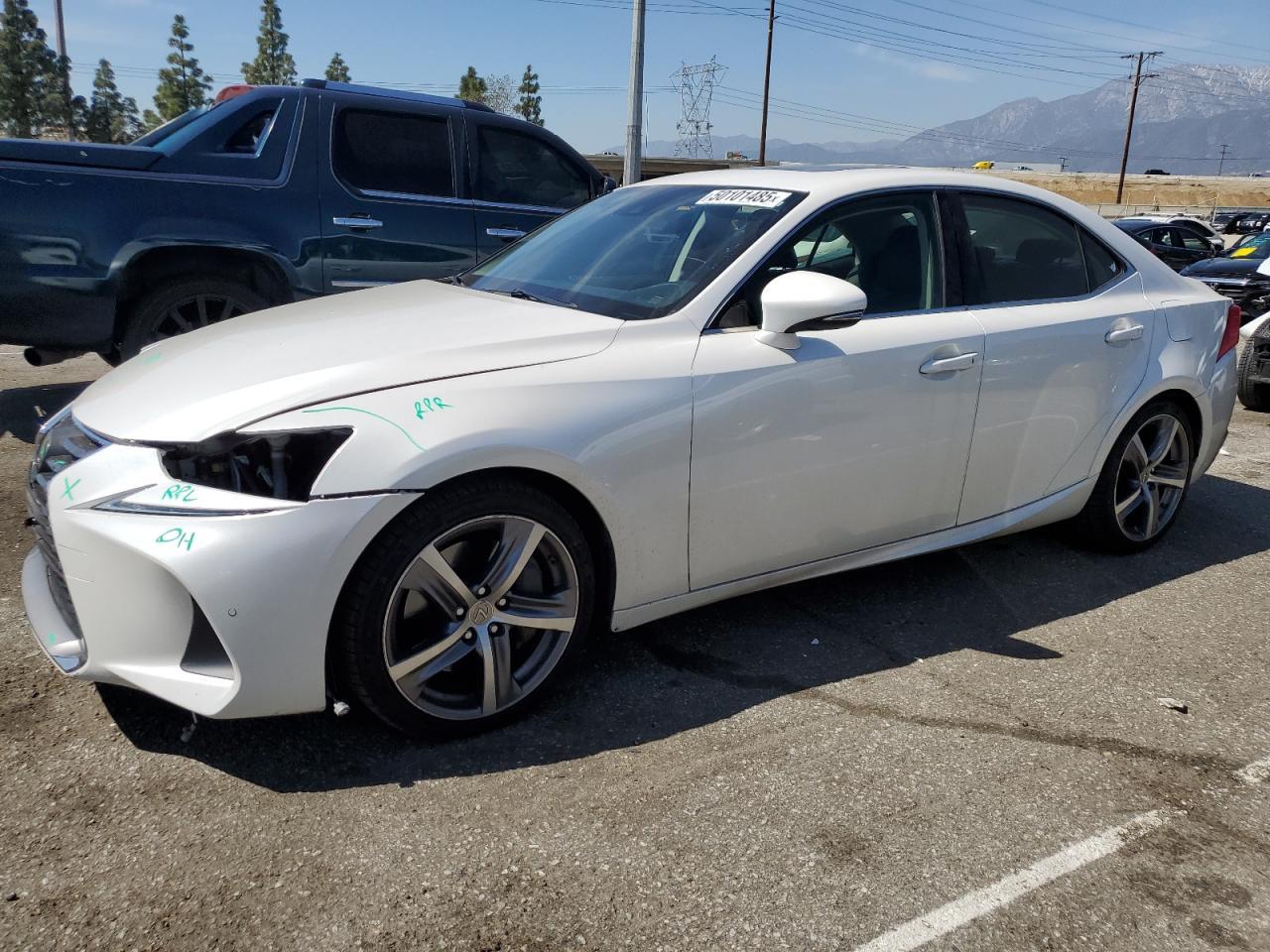 2017 LEXUS IS 200T