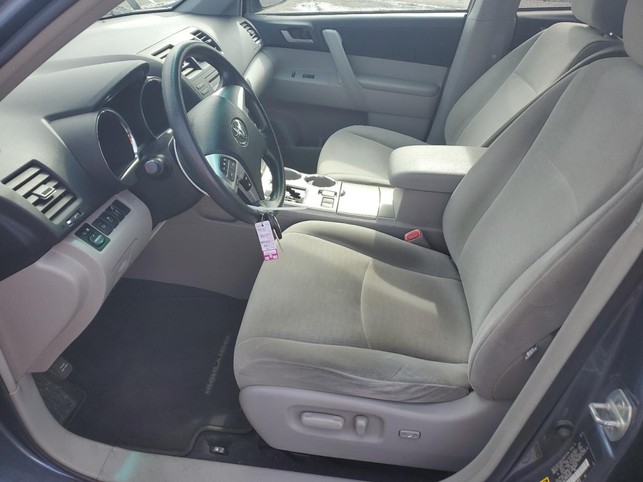 2012 TOYOTA HIGHLANDER - Фото 7