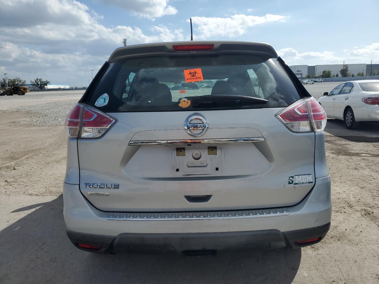 2015 NISSAN ROGUE S - Image 6