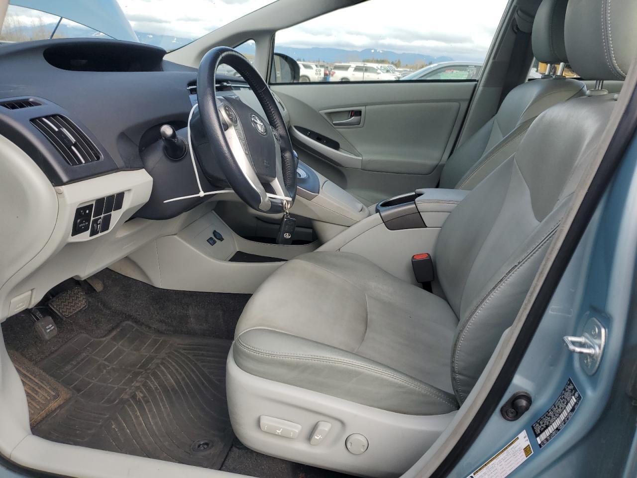 2015 TOYOTA PRIUS - Фото 7