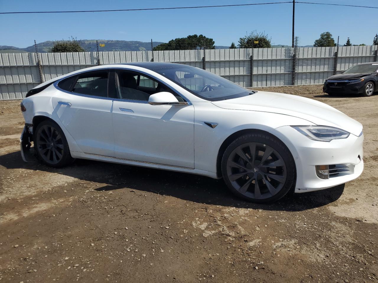 2020 TESLA MODEL S - Фото 4