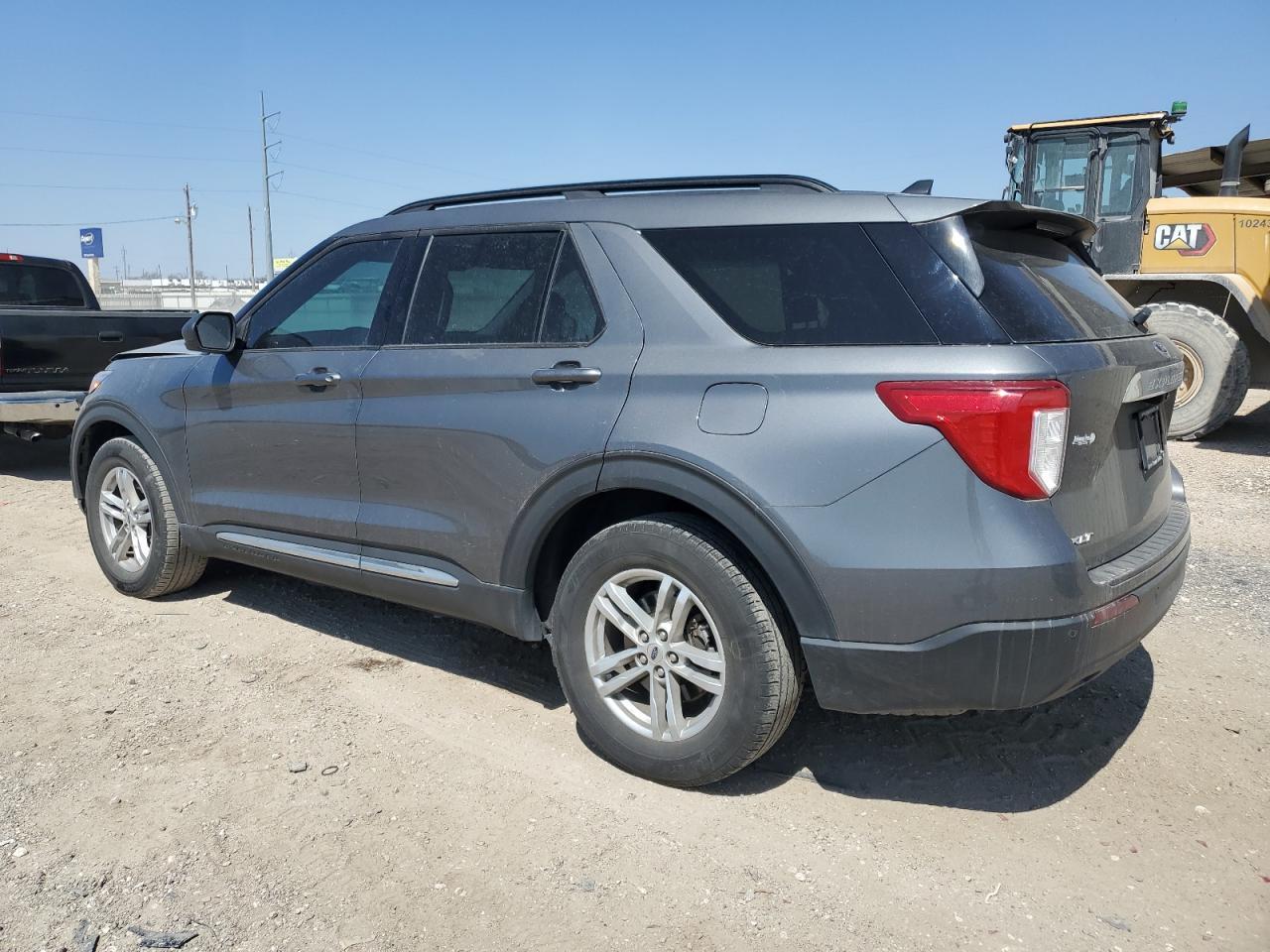 2023 FORD EXPLORER X - Image 2