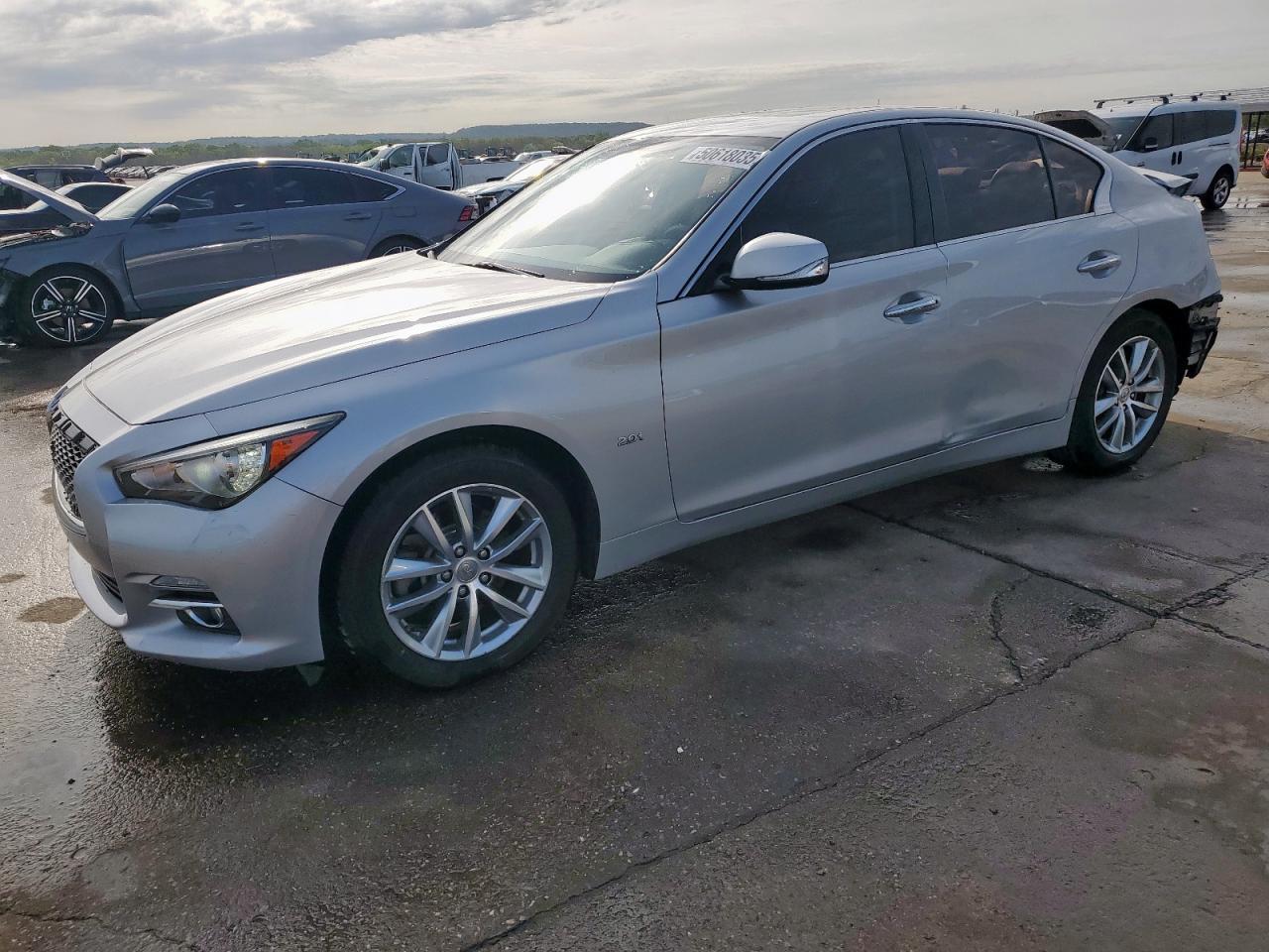 2016 INFINITI Q50 BASE