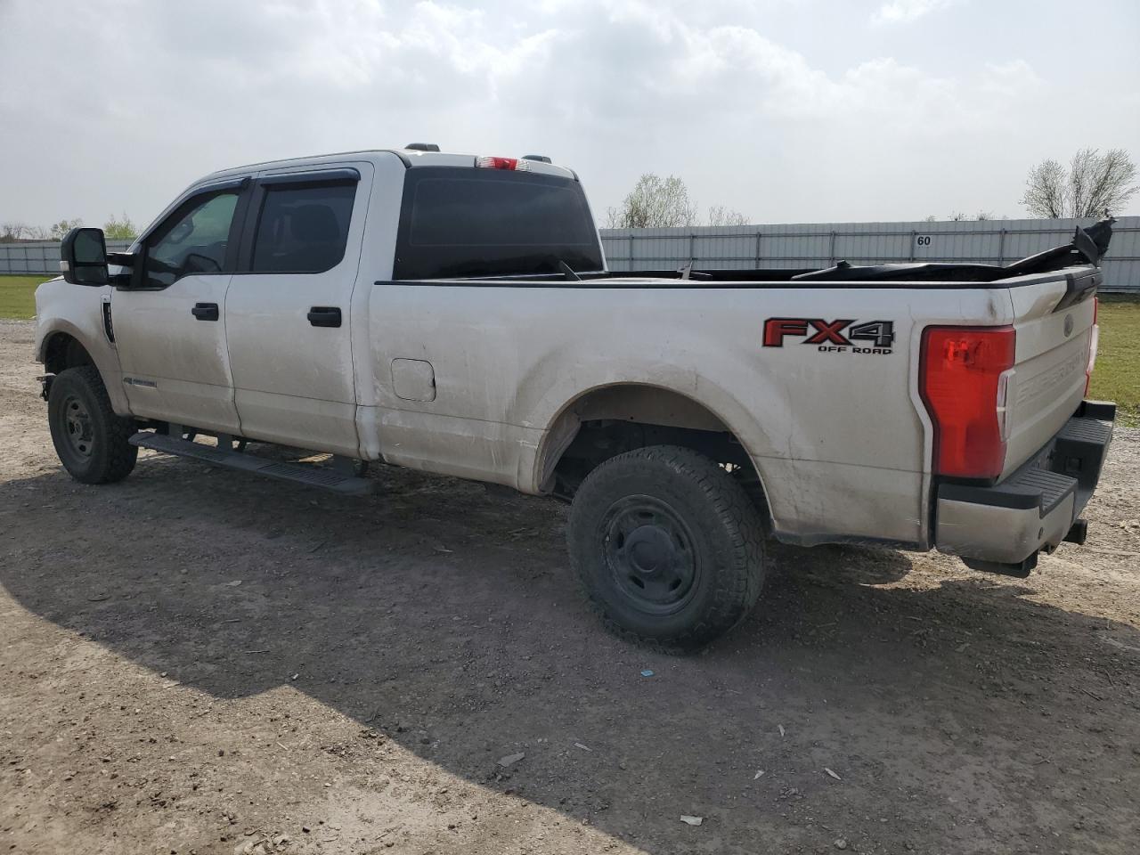 2022 FORD F250 SUPER - Image 2