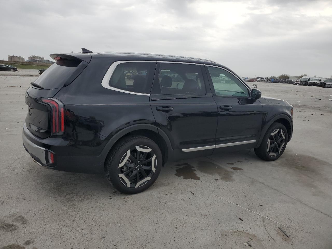 2024 KIA TELLURIDE - Image 3