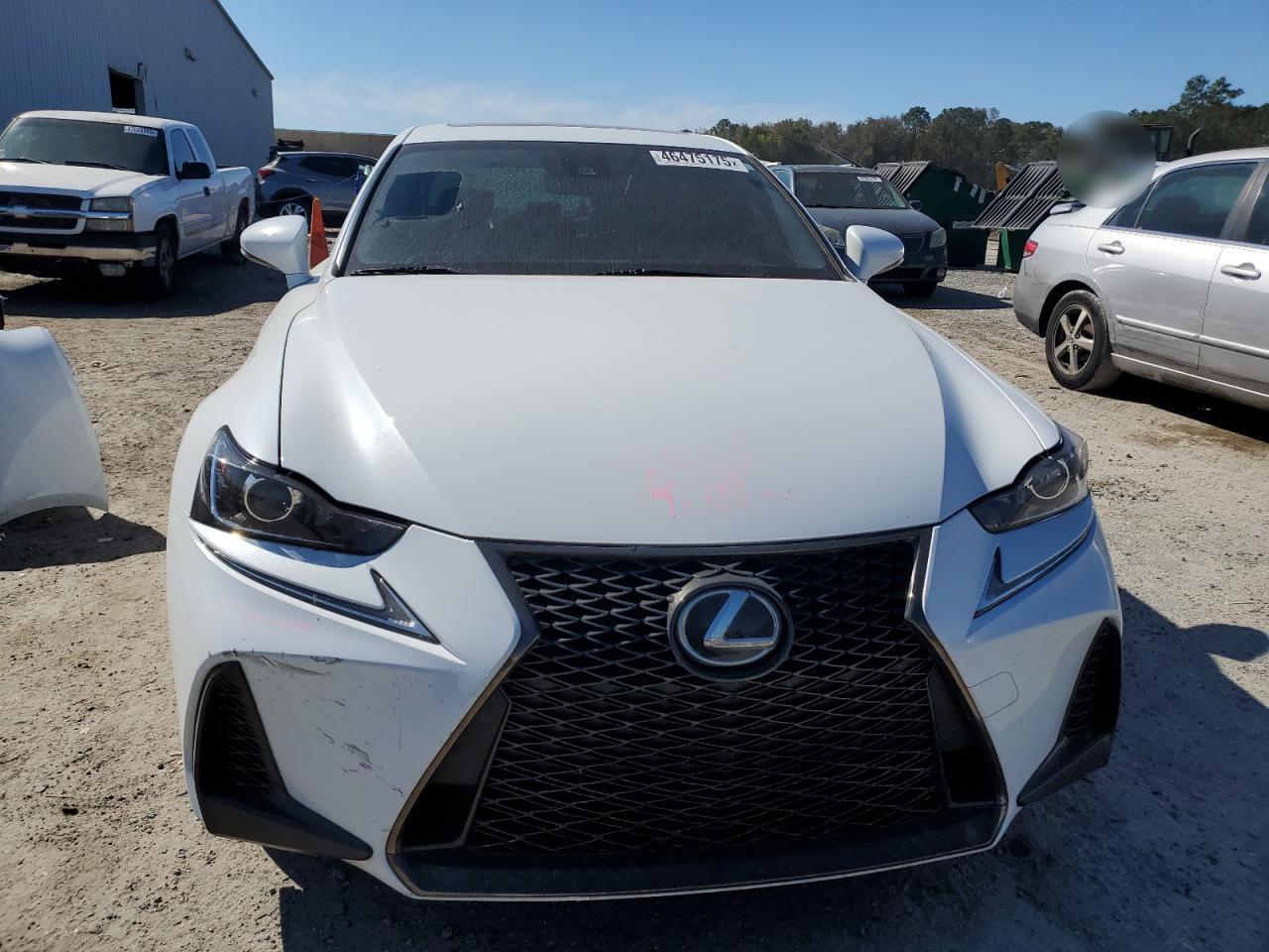 2017 LEXUS IS 200T - Фото 5