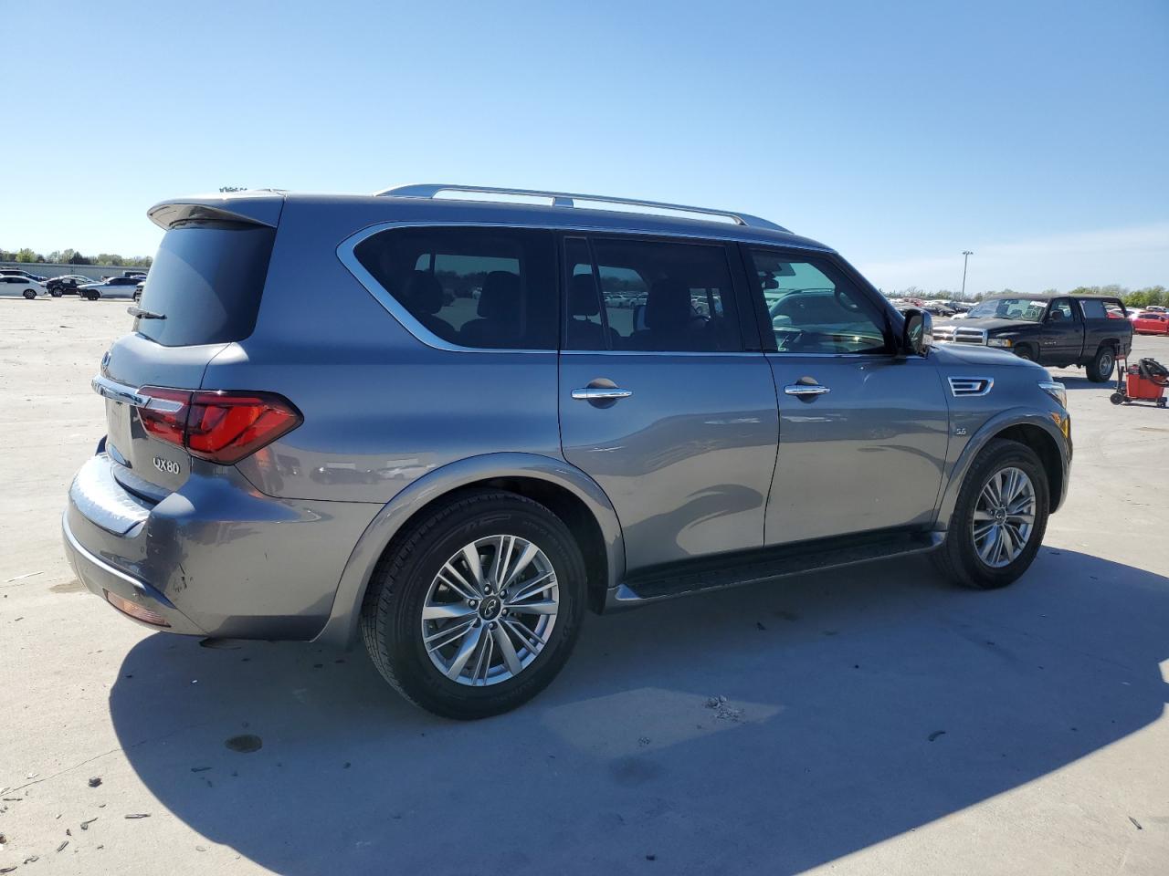 2018 INFINITI QX80 BASE - Фото 3