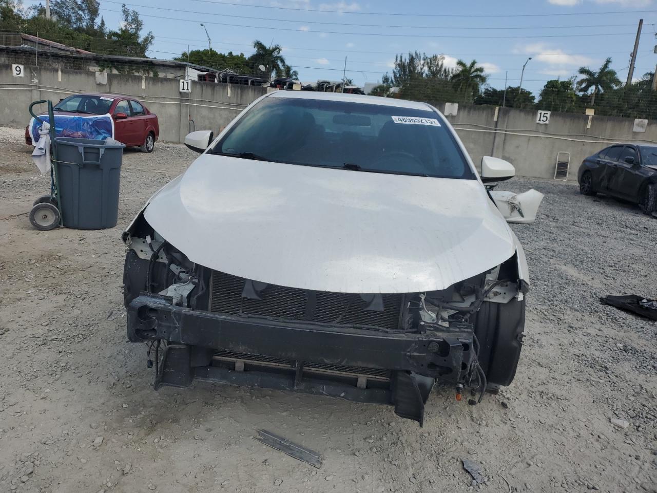 2017 TOYOTA CAMRY LE - Фото 5