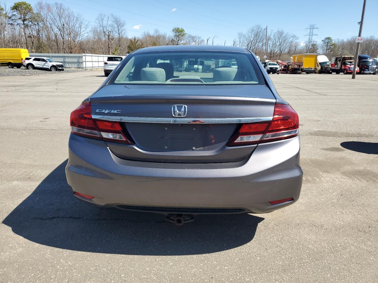 2015 HONDA CIVIC LX - Фото 6