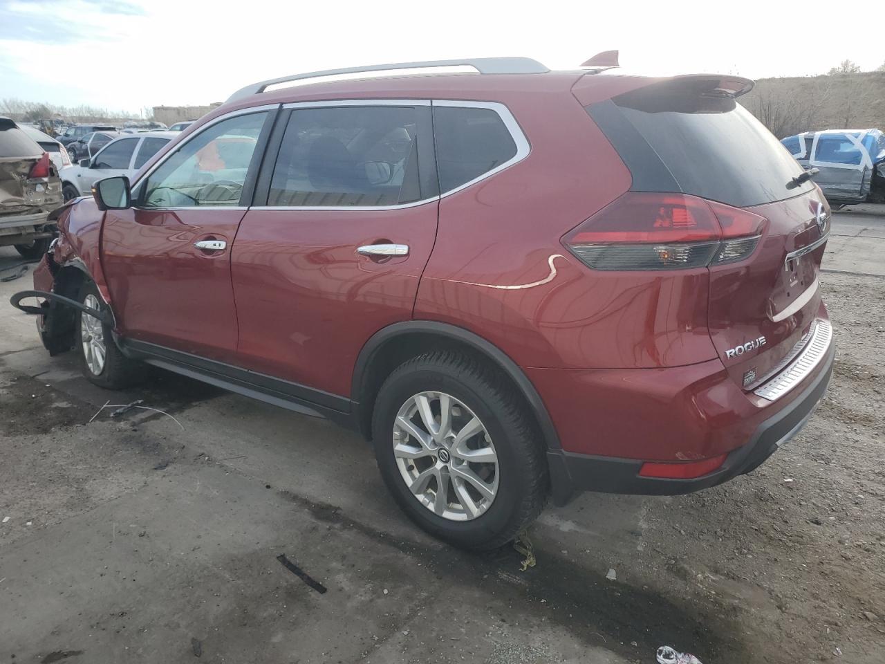 2018 NISSAN ROGUE S - Фото 2