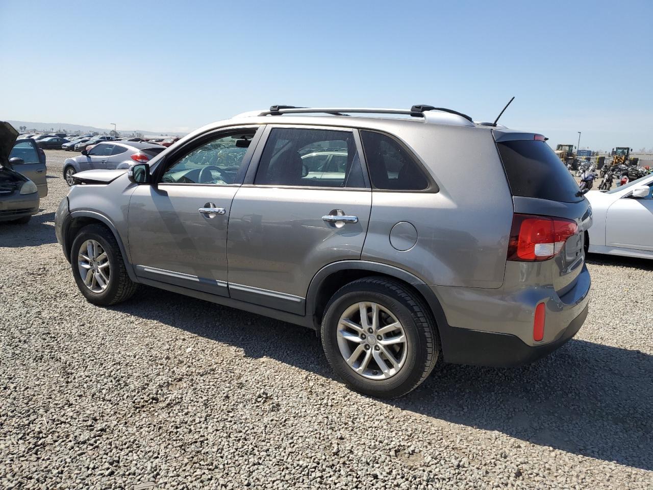 2014 KIA SORENTO LX - Image 2
