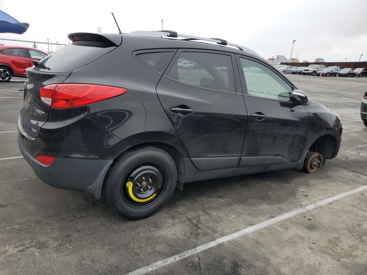 2012 HYUNDAI TUCSON GLS - Image 3