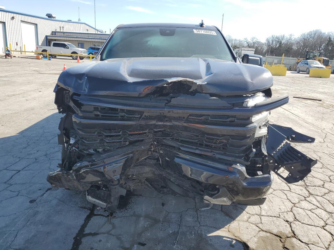 2024 CHEVROLET SILVERADO - Image 5