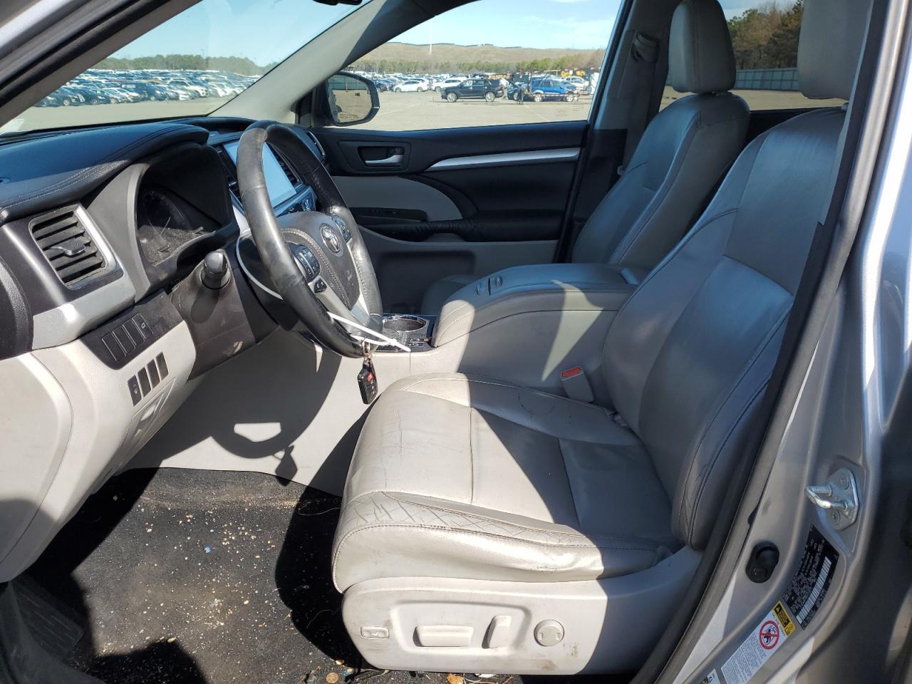 2015 TOYOTA HIGHLANDER - Фото 7