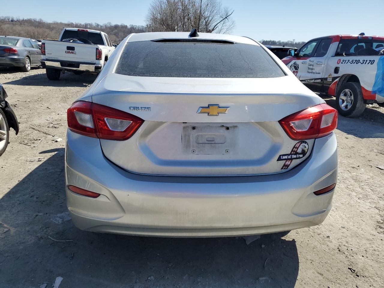 2017 CHEVROLET CRUZE LS - Image 6