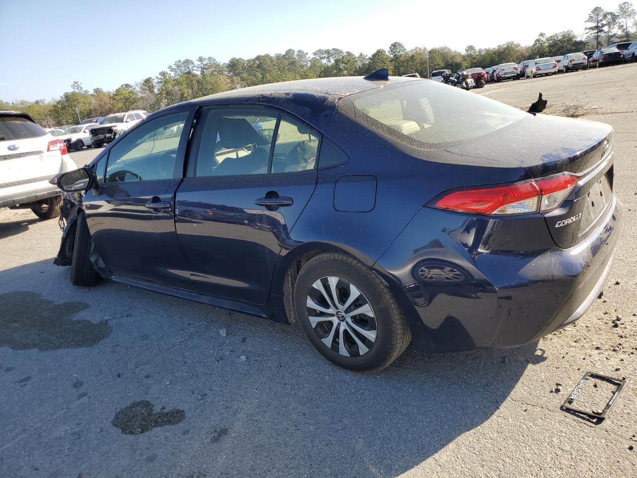 2020 TOYOTA COROLLA LE - Image 2