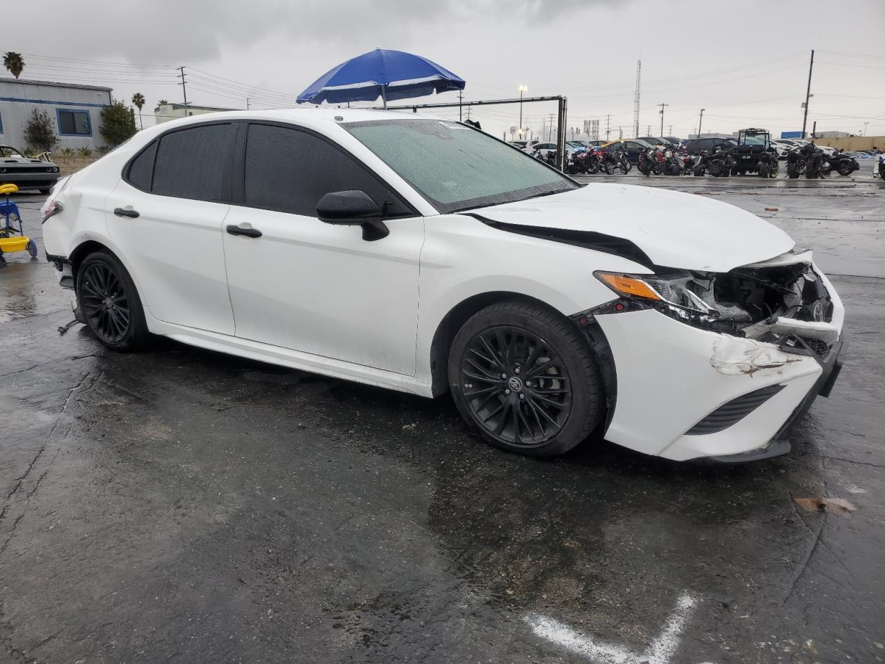 2020 TOYOTA CAMRY SE - Image 4