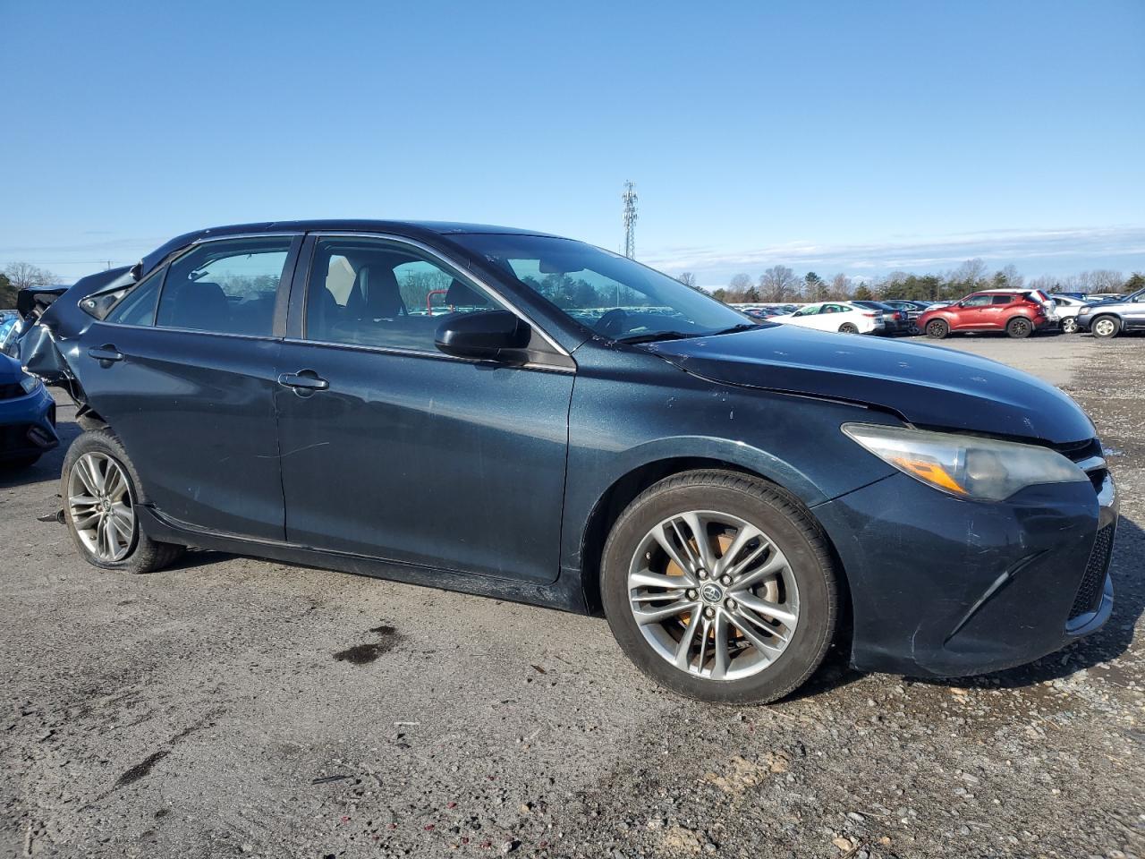 2015 TOYOTA CAMRY LE - Фото 4