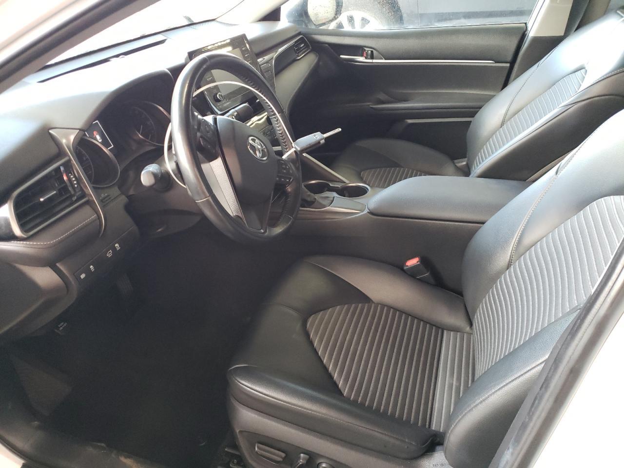 2021 TOYOTA CAMRY SE - Фото 7