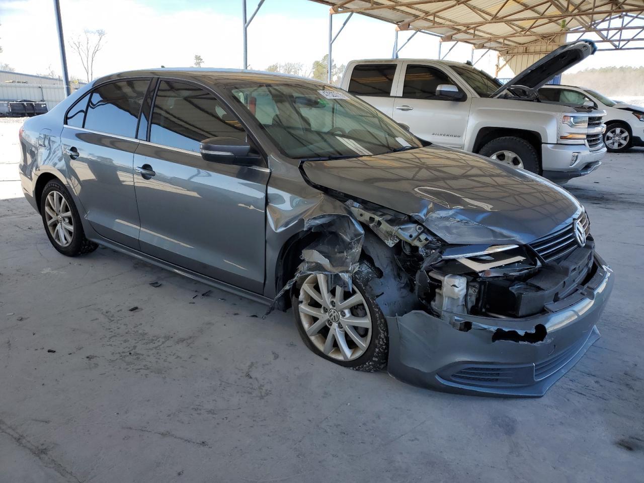 2014 VOLKSWAGEN JETTA SE - Image 4