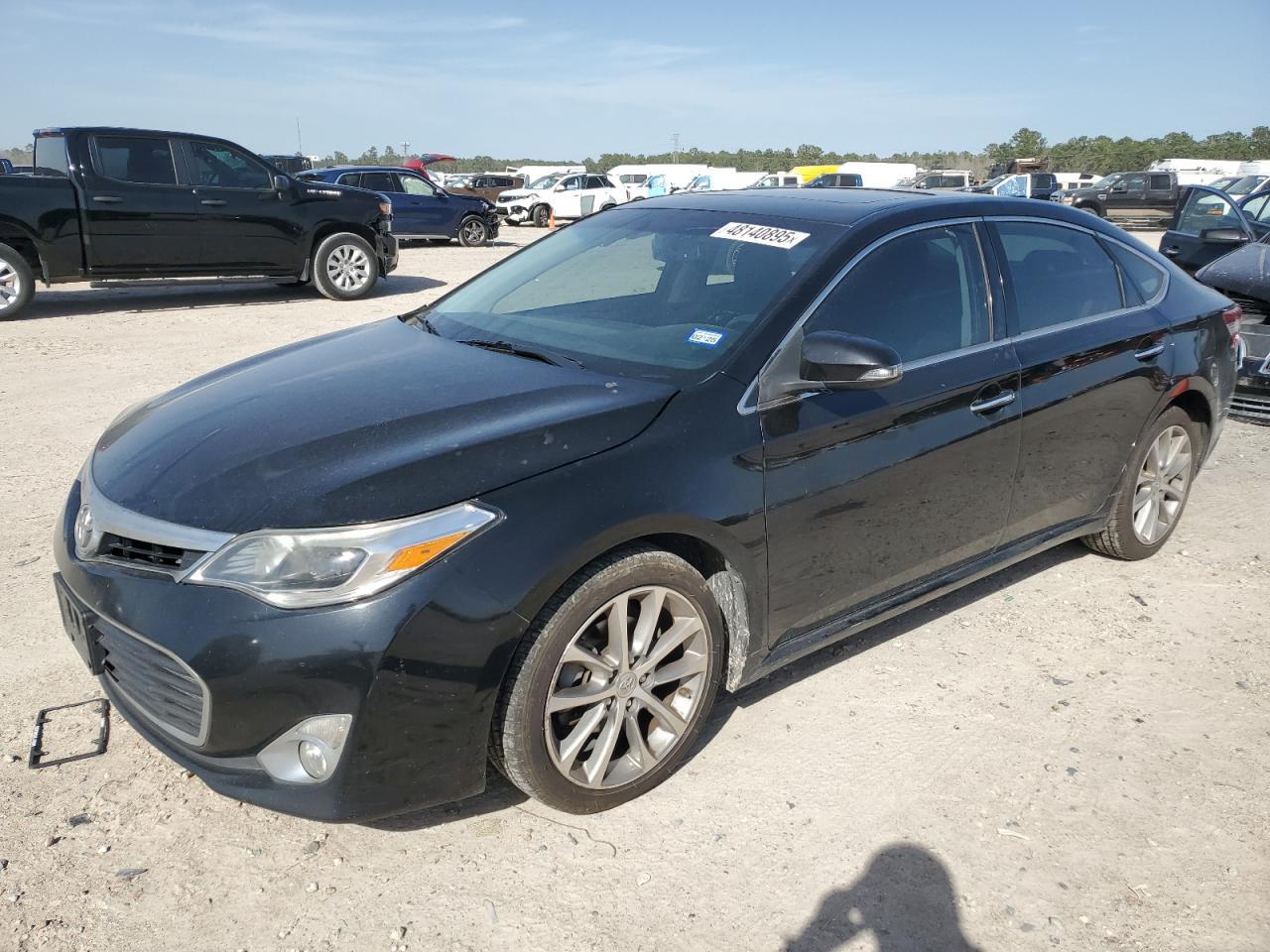 2015 TOYOTA AVALON XLE