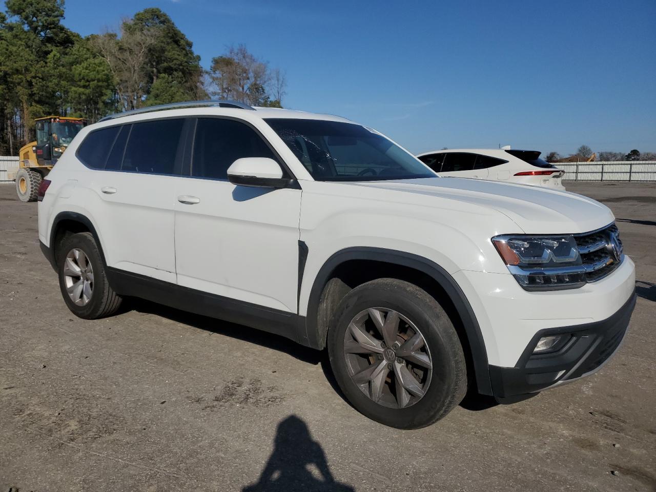 2018 VOLKSWAGEN ATLAS SE - Image 4