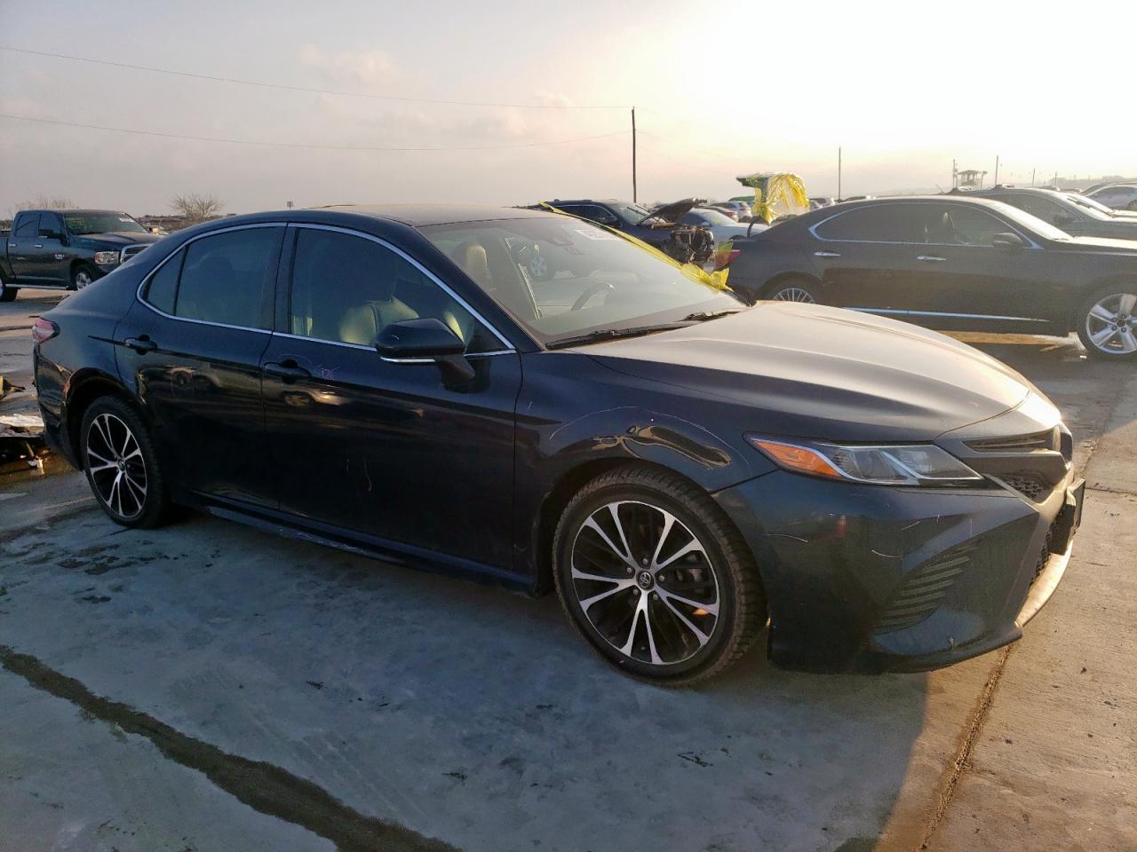 2019 TOYOTA CAMRY L - Фото 4