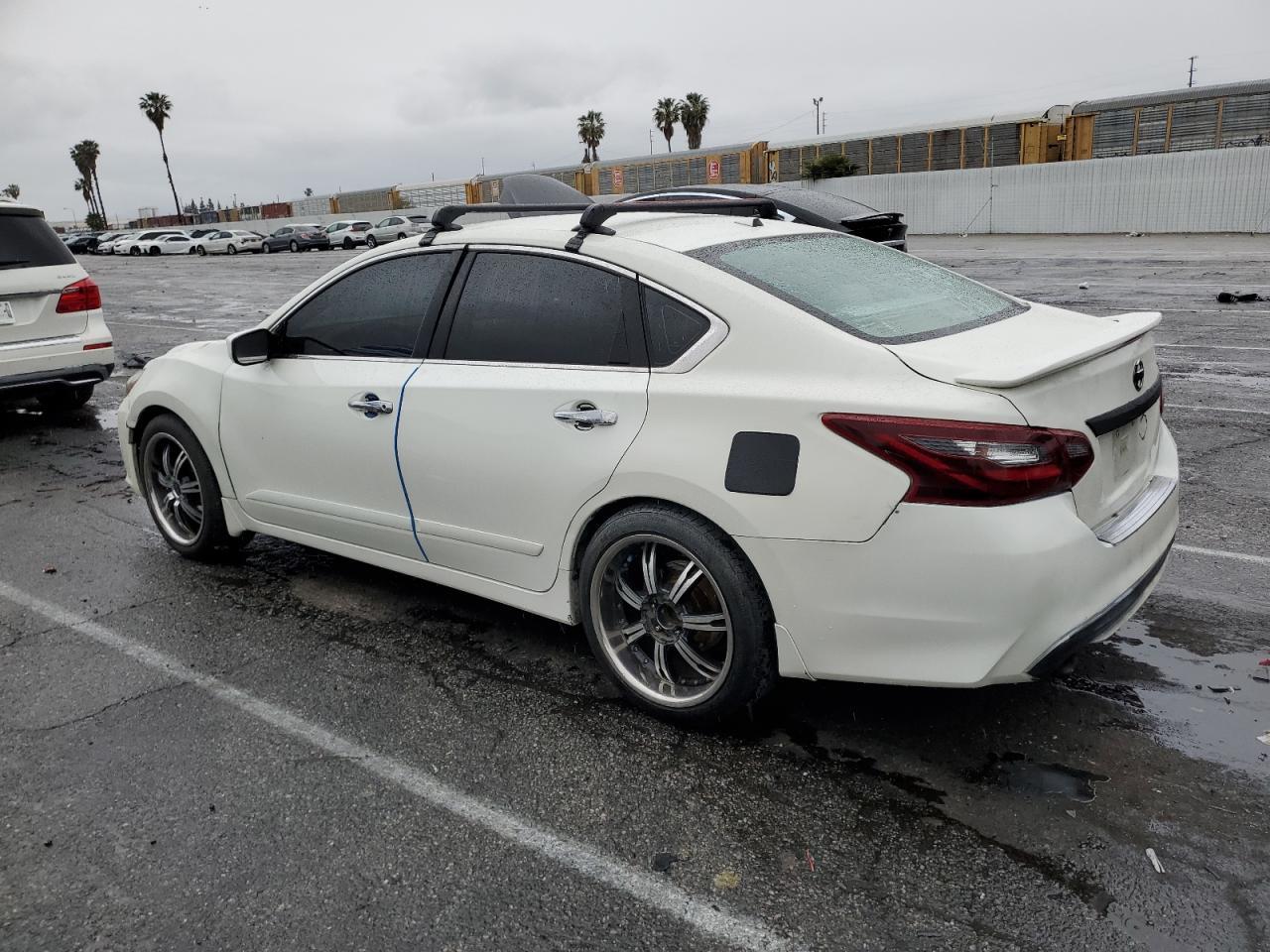 2017 NISSAN ALTIMA 2.5 - Фото 2