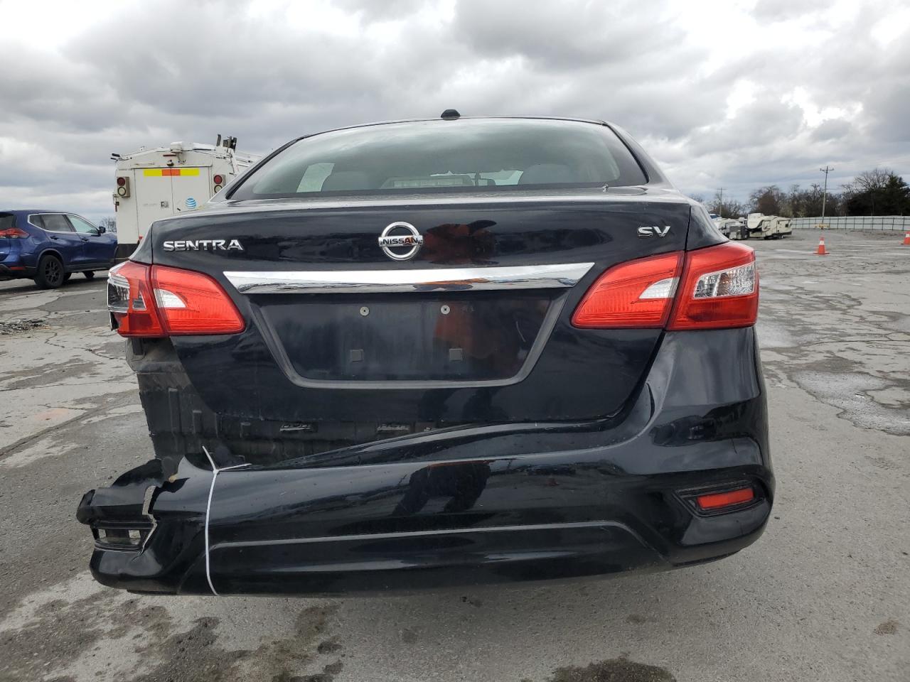 2017 NISSAN SENTRA S - Фото 6